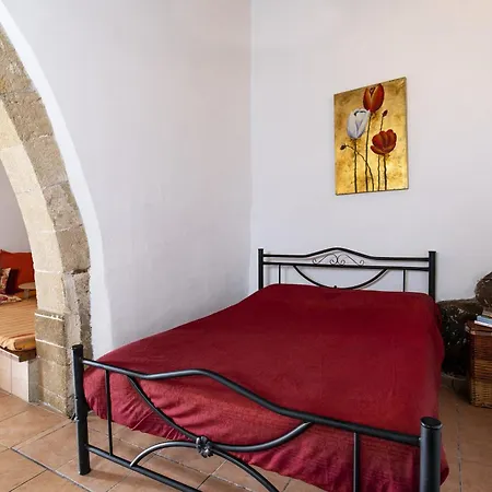 1900s Traditional House In Asklipio * Asklipiḯon