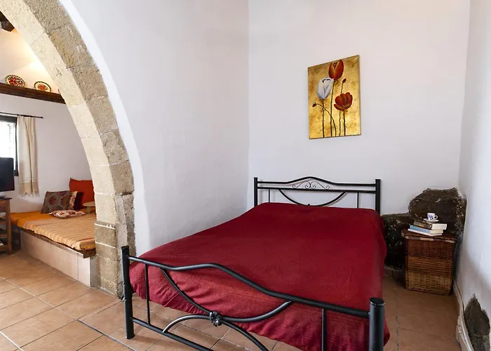 1900s Traditional House In Asklipio * Asklipiḯon