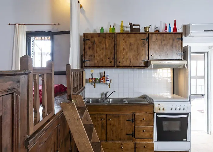 1900s Traditional House In Asklipio