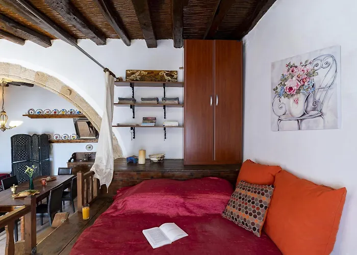 1900s Traditional House In Asklipio Feriehus